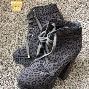 Grey cheetah booties